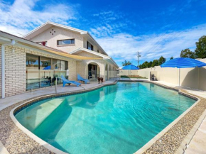 Newly Renovated Bribie Beach House with Pool